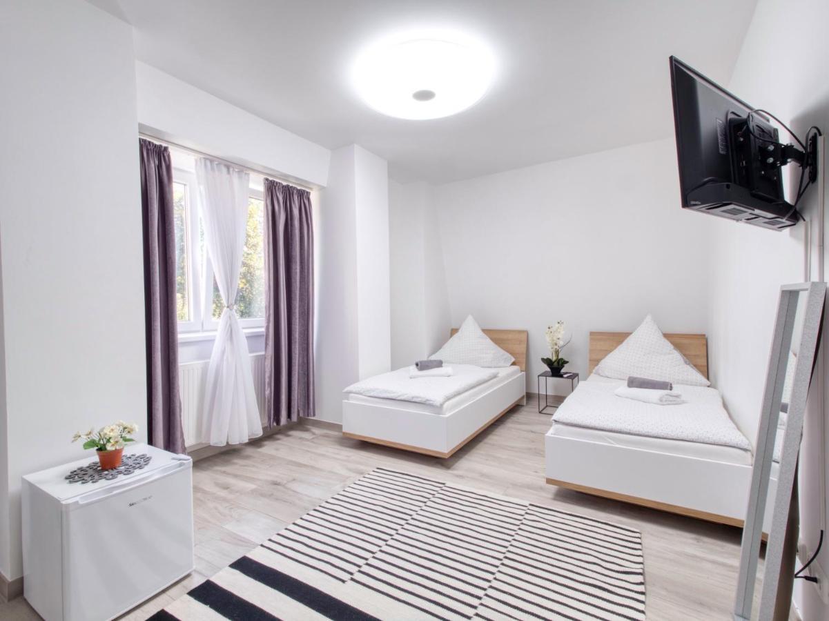 Pension Amanda Berlin Exterior foto